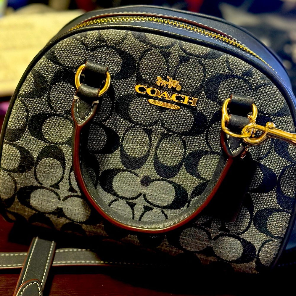ALMOST PERFECT Coach Outlet Sydney Satchel In Signature Chambray